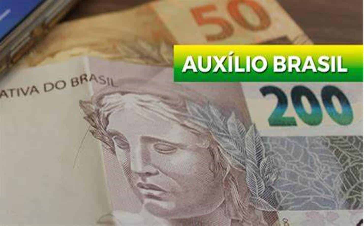 Auxílio Emergencial será transição para o Auxílio Brasil; entenda